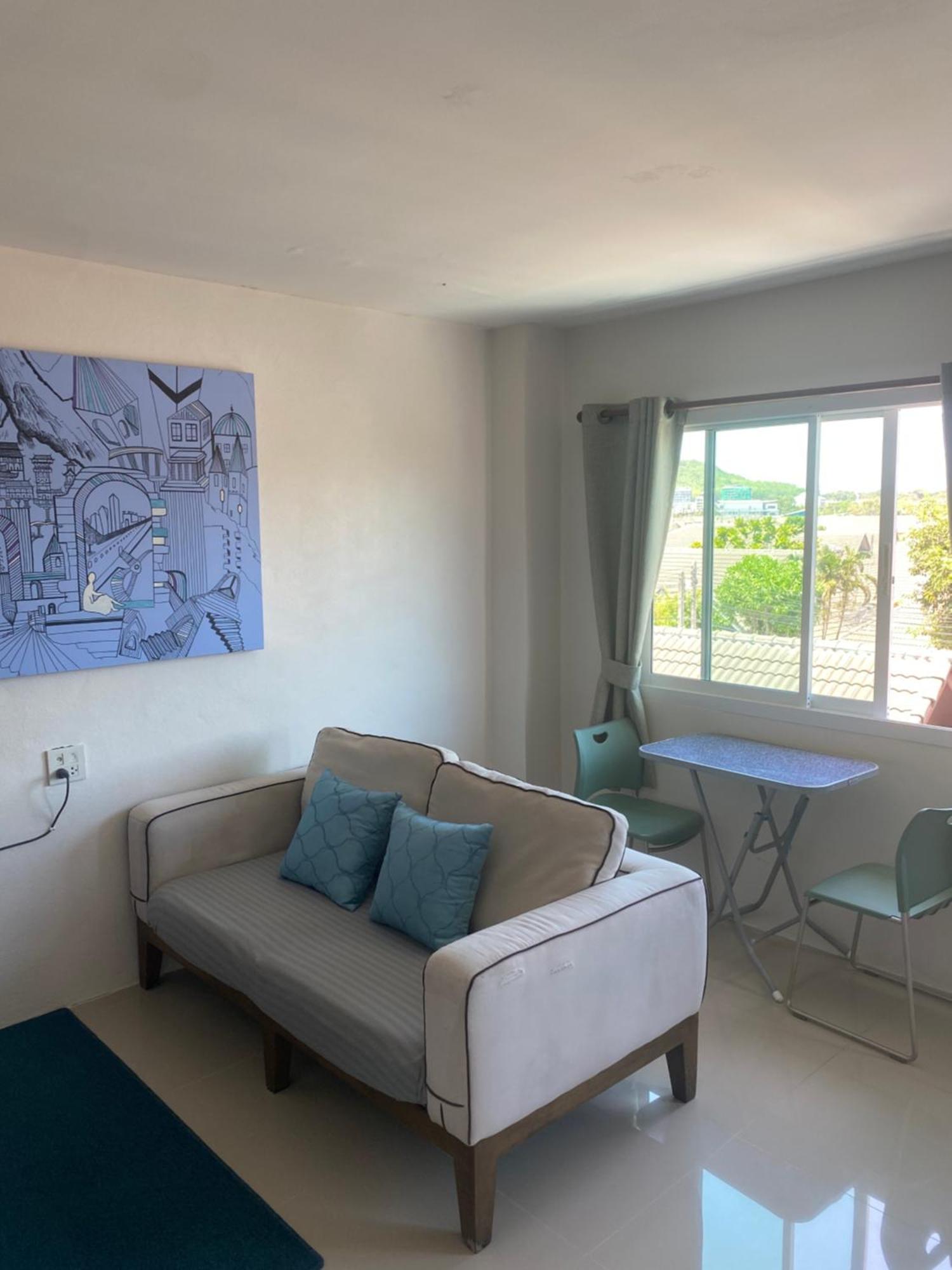 English Owned Homestay And Yoga Chalong Eksteriør billede